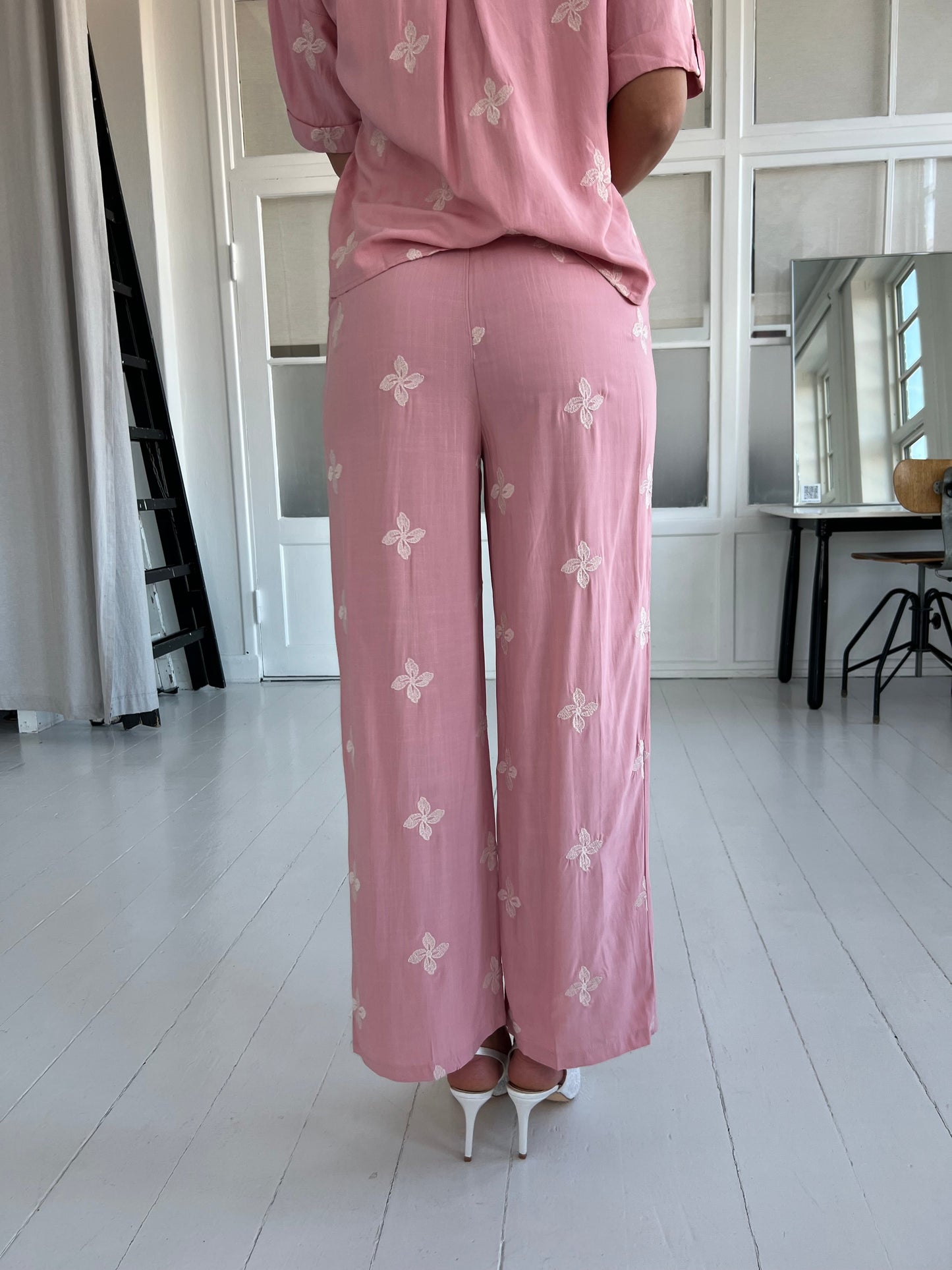 Exquiss rose pants