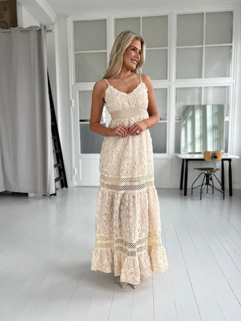 Flam beige  lace dress