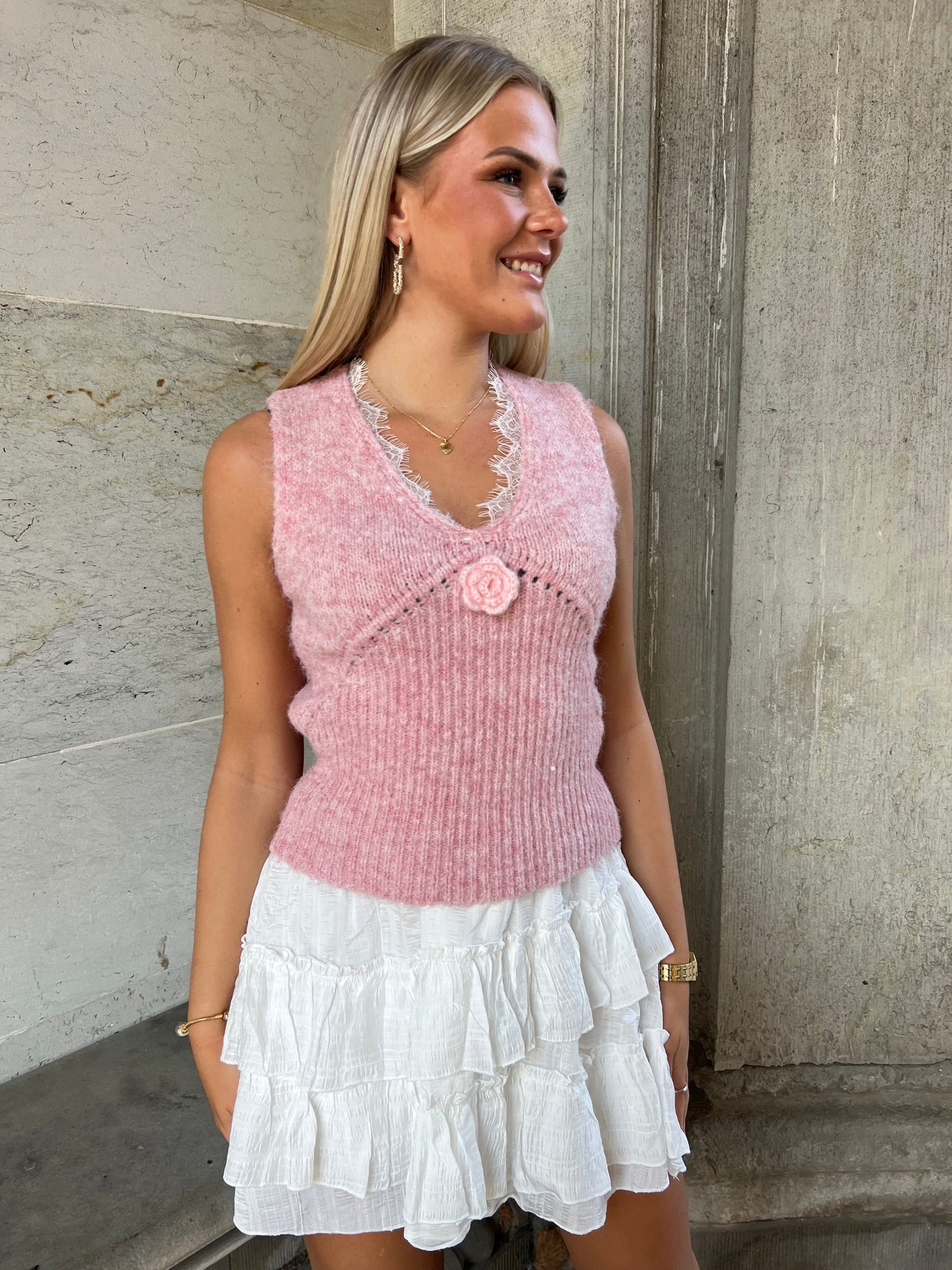 Azaka light pink knit vest (58451)