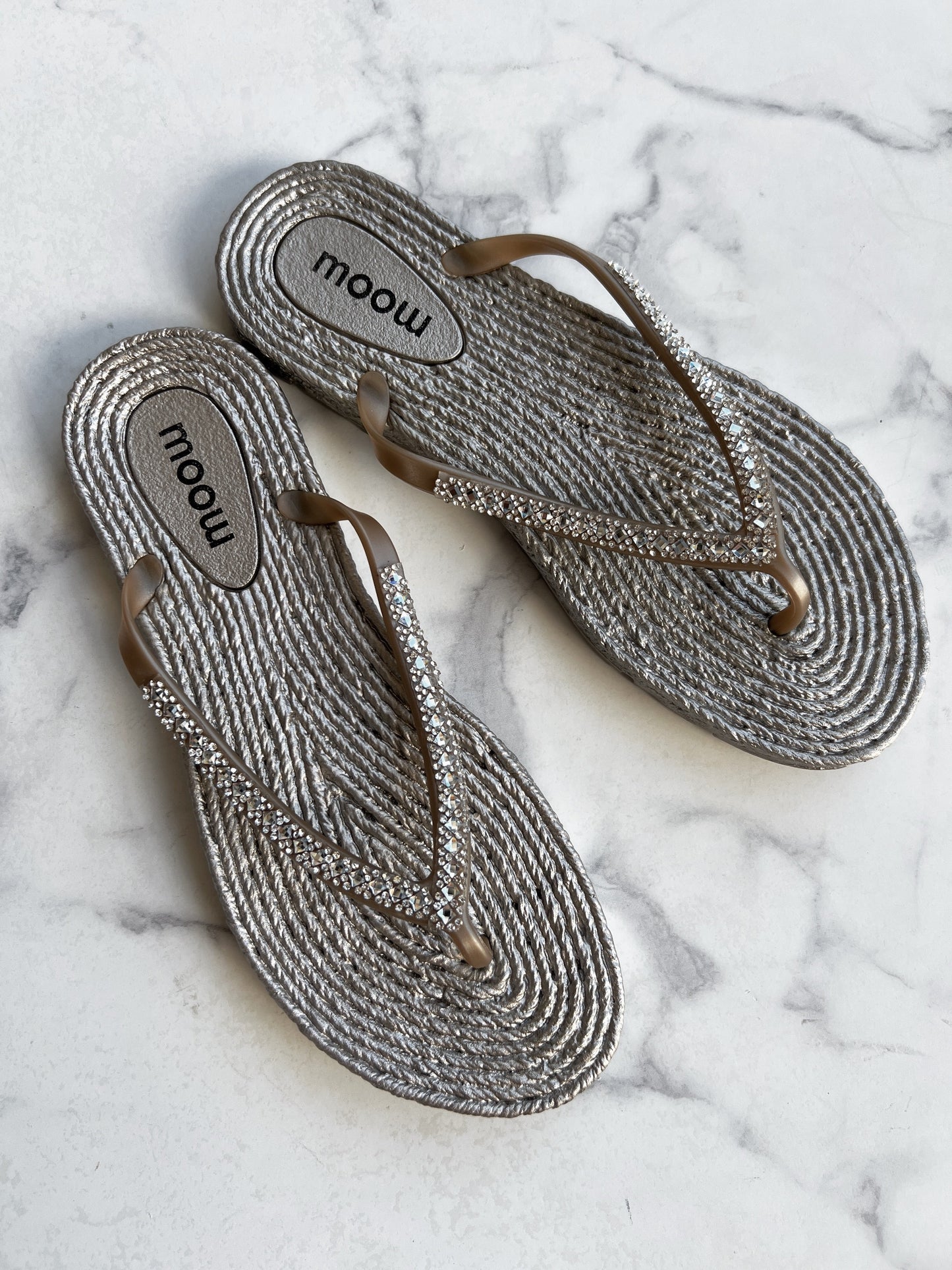 Moow golden flip flop