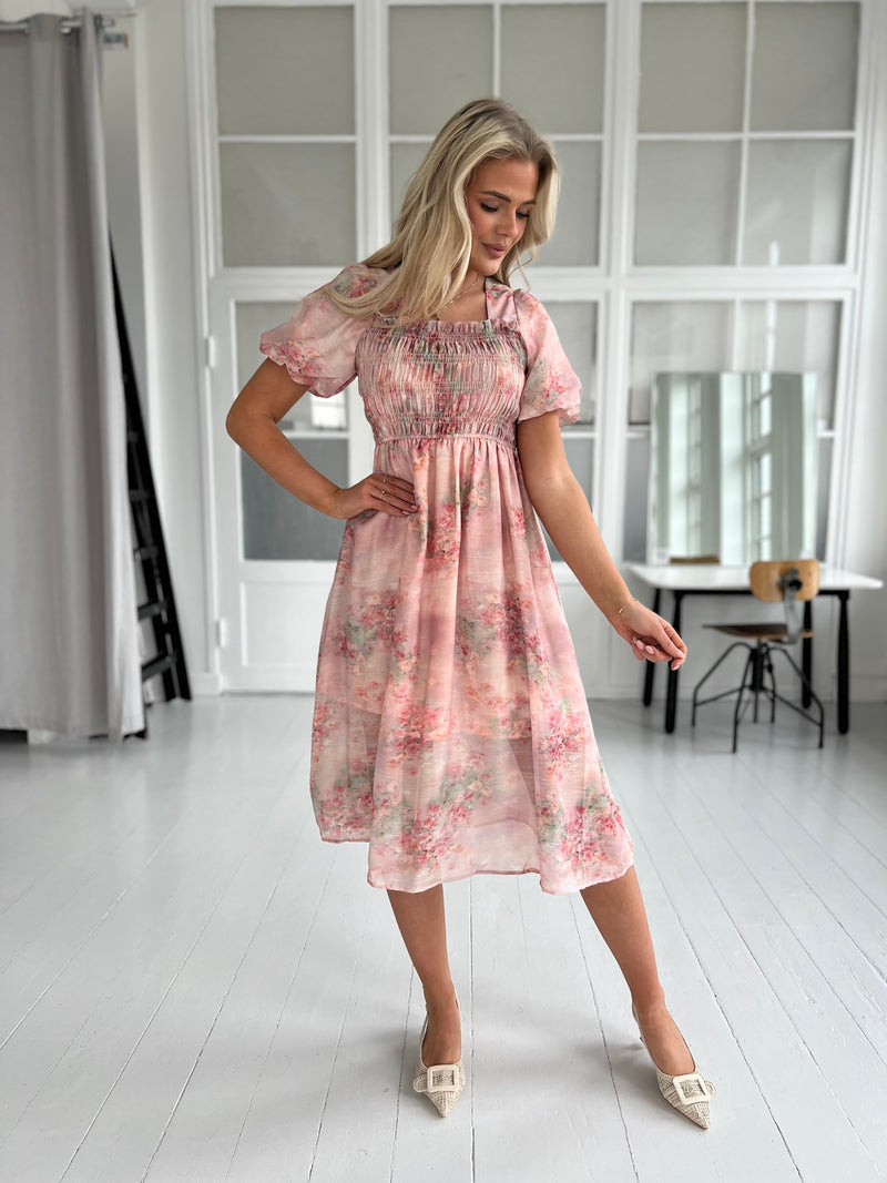 Maya peach flower dress