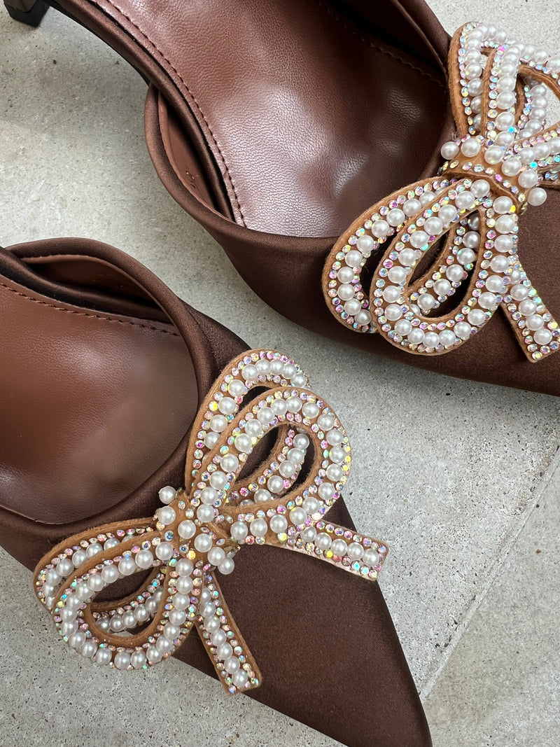 Givana brown bow heel
