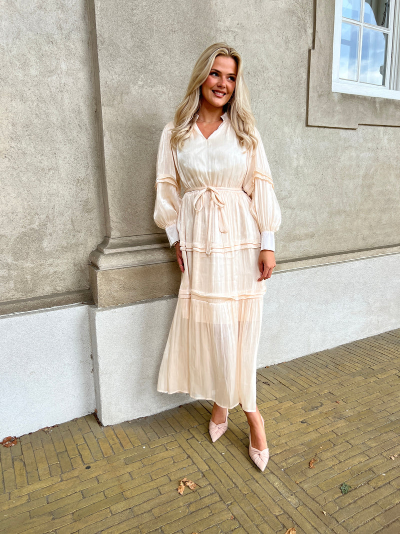 Flam beige satin dress