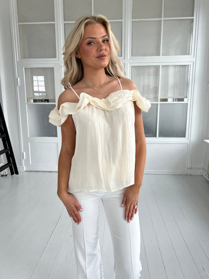 Elli creme satin top