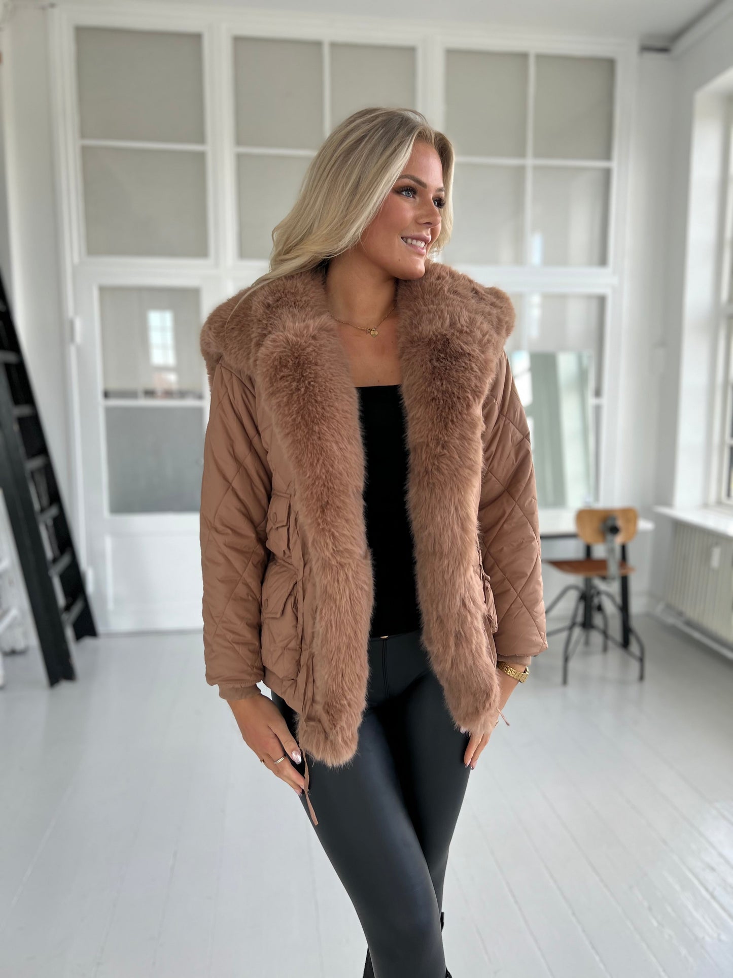 Flam camel puffed jacket (7506)