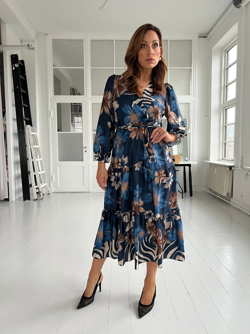 Bianca blue flower dress-kjole-Aaberg Copenhagen