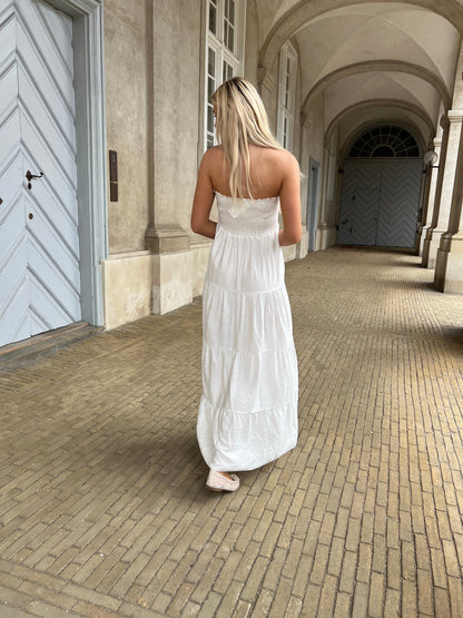 Syma white summer dress