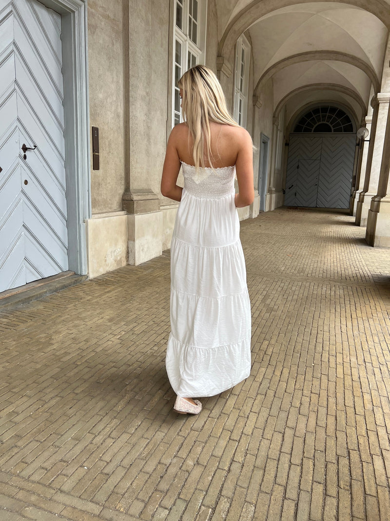 Syma white summer dress