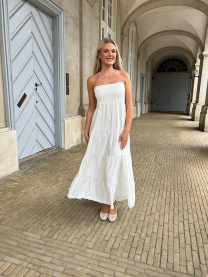 Syma white summer dress