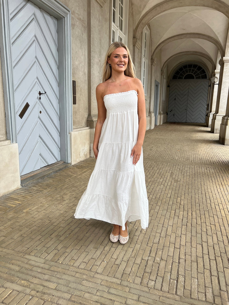 Syma white summer dress