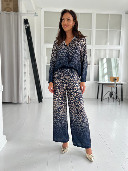 Louloa leopard pants