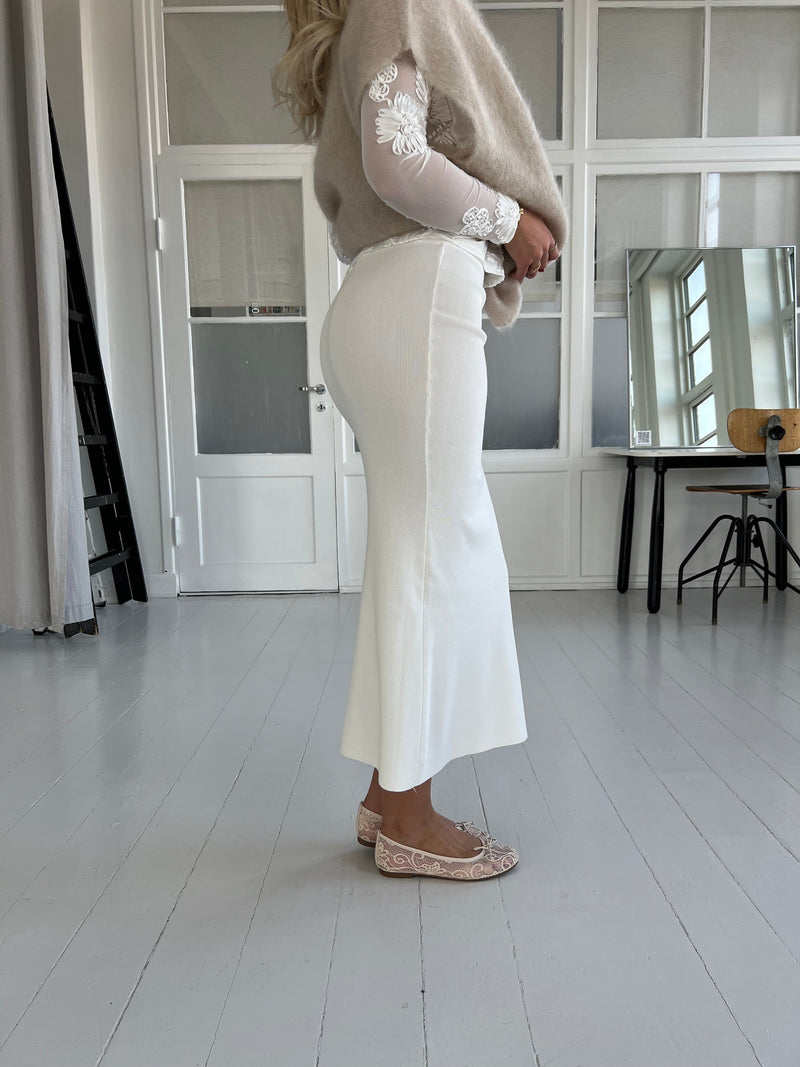 Rosie white knit skirt