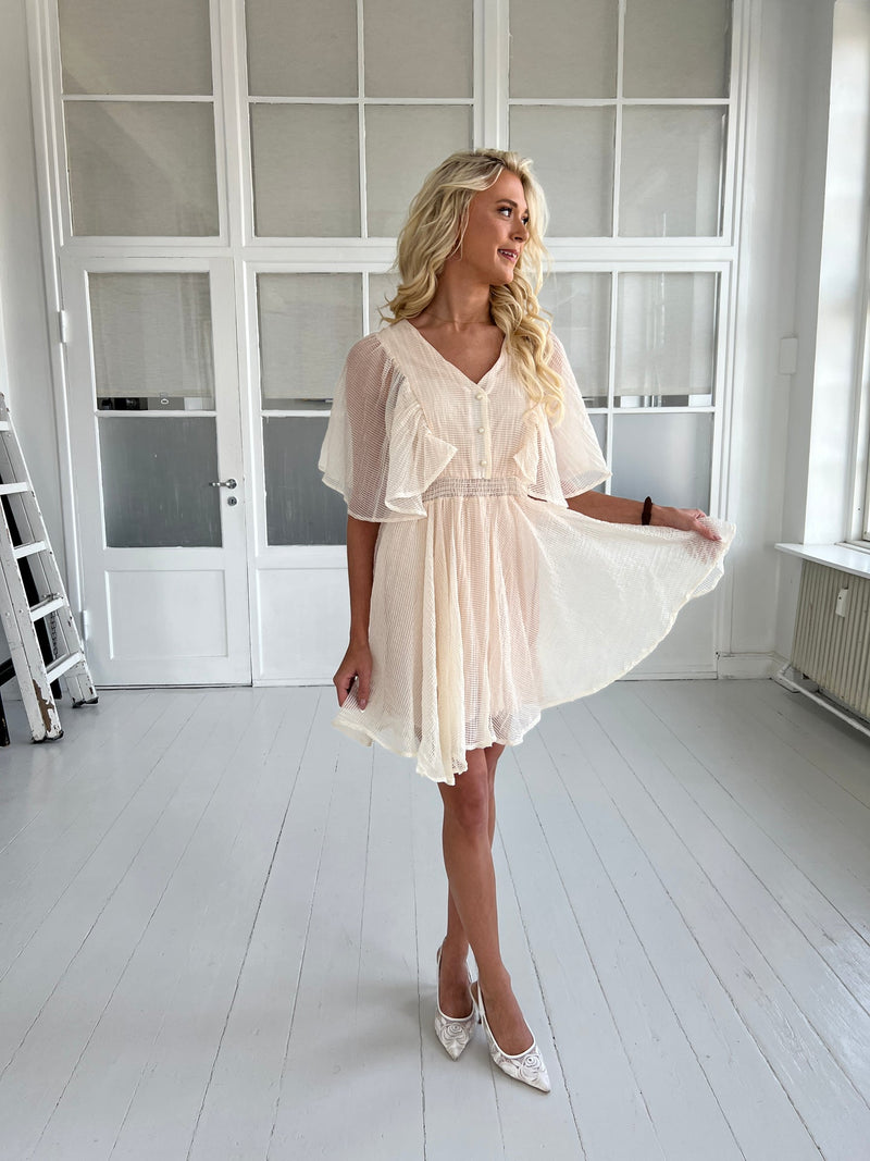 Elli White vanilla short dress