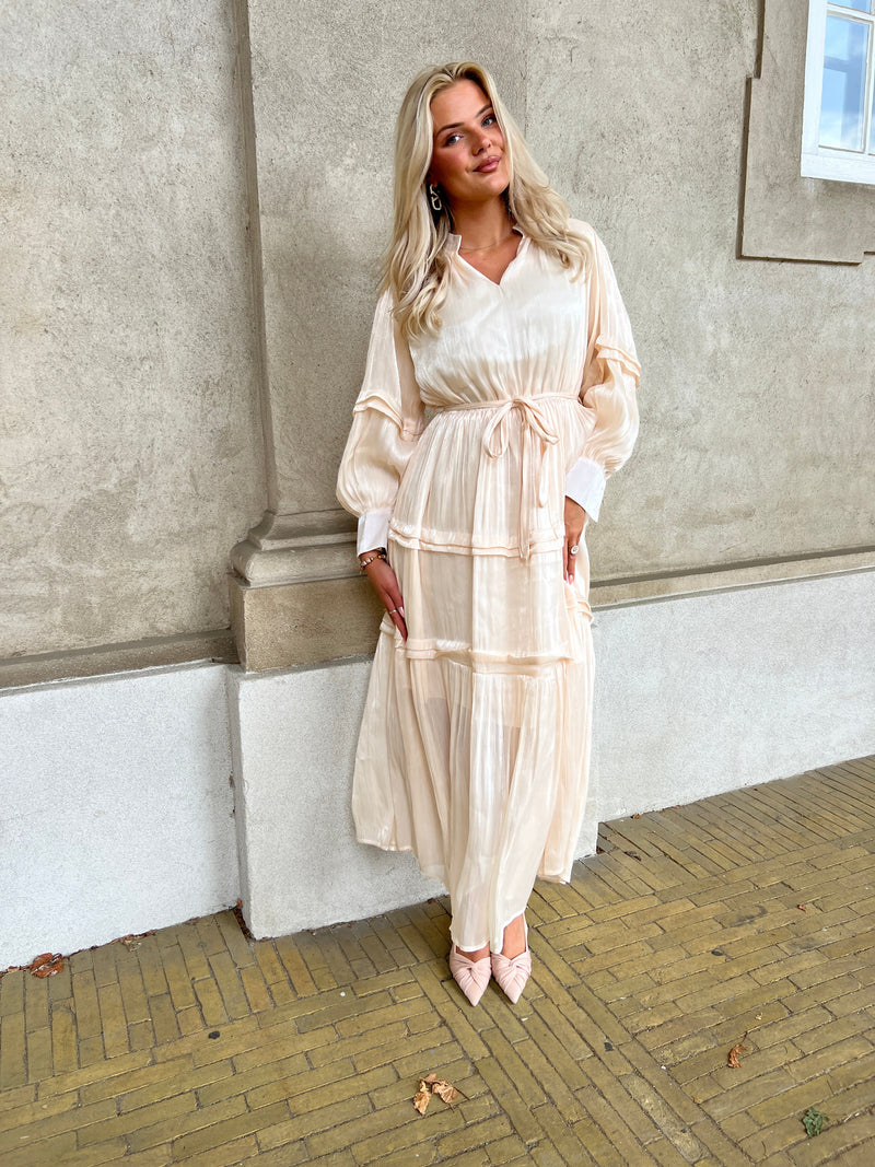 Flam beige satin dress