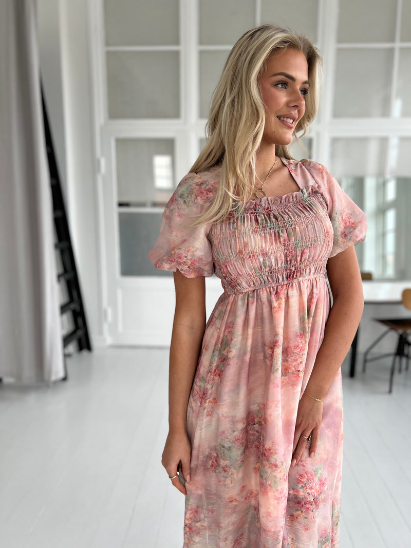 Maya peach flower dress