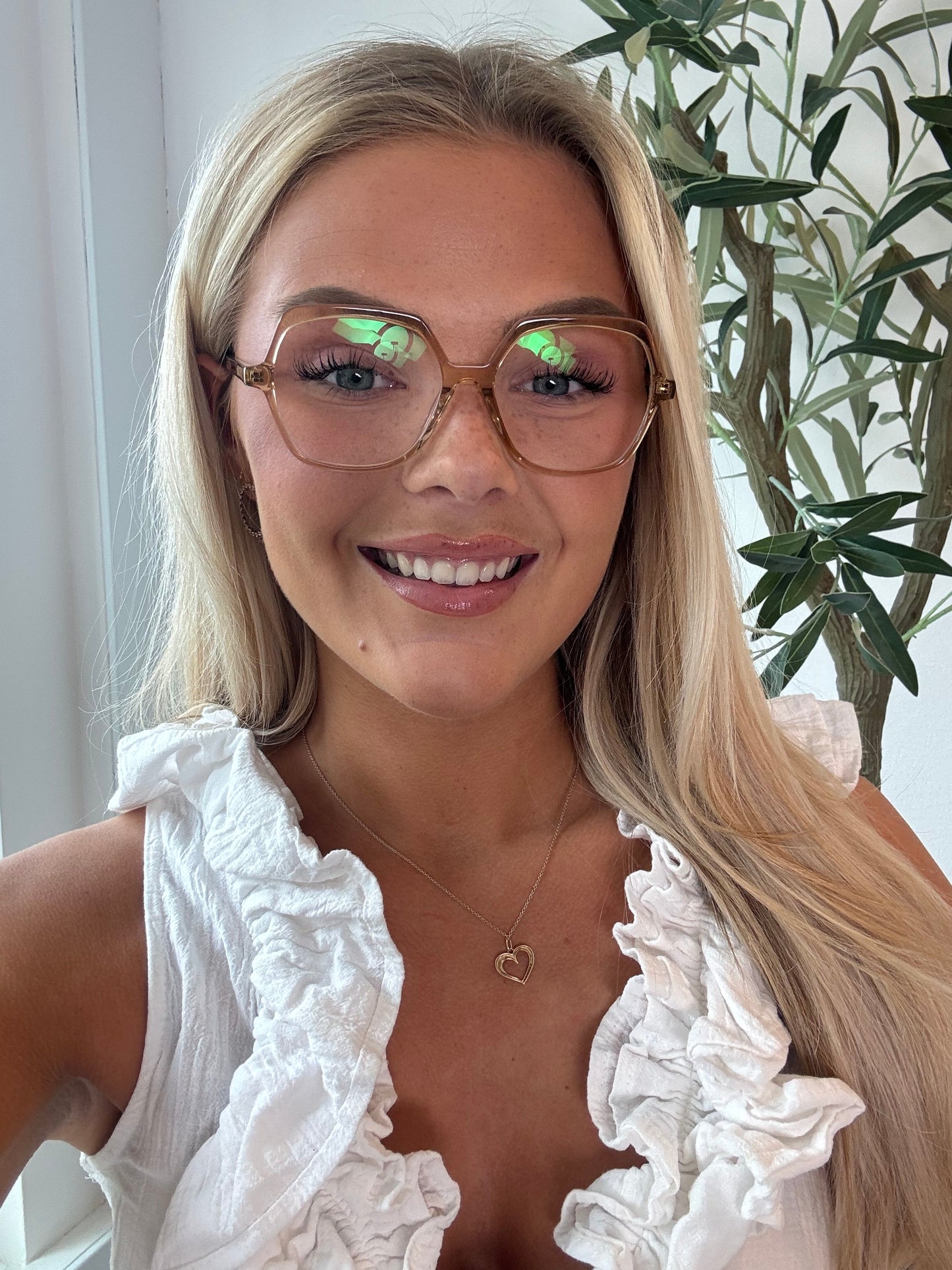 Andrea caramel readers fra webshoppen Aaberg Copenhagen