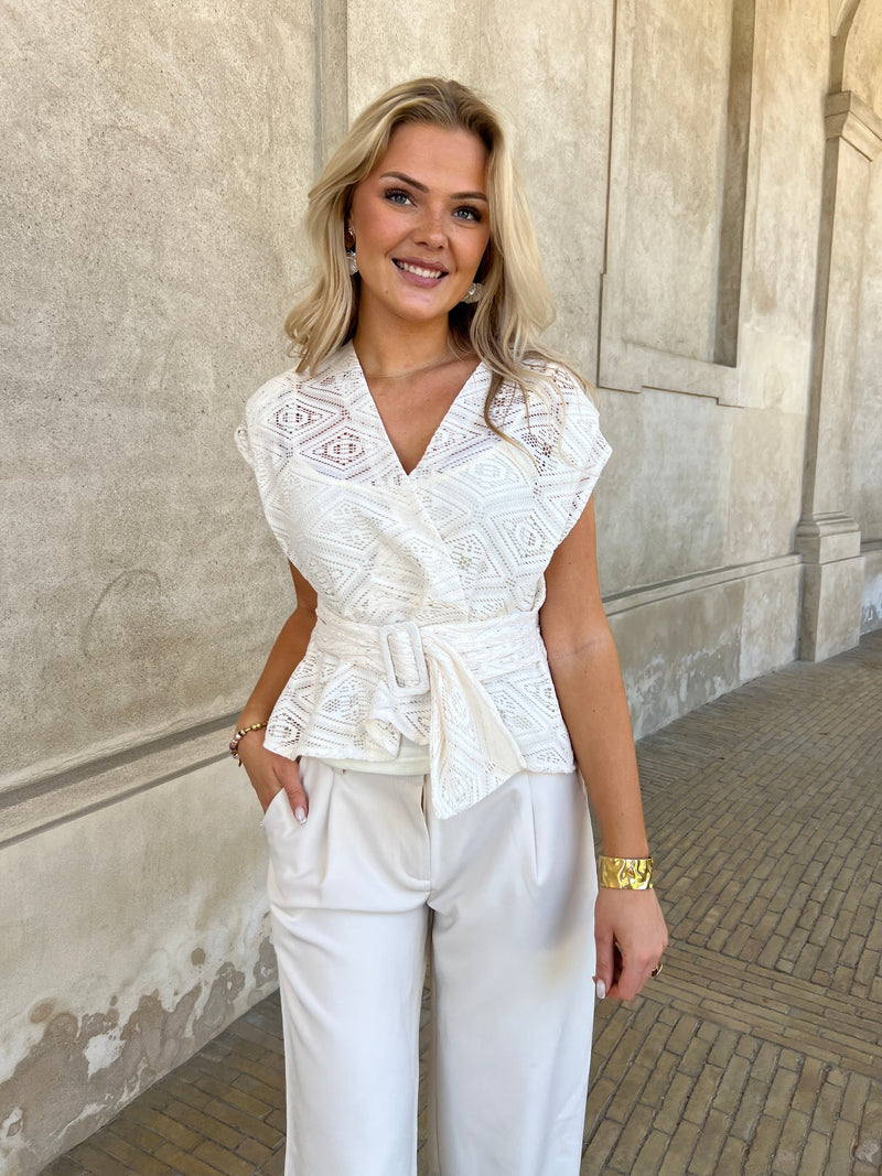 Elli White lace blouse