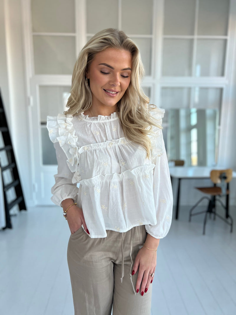 Azaka white romantic blouse