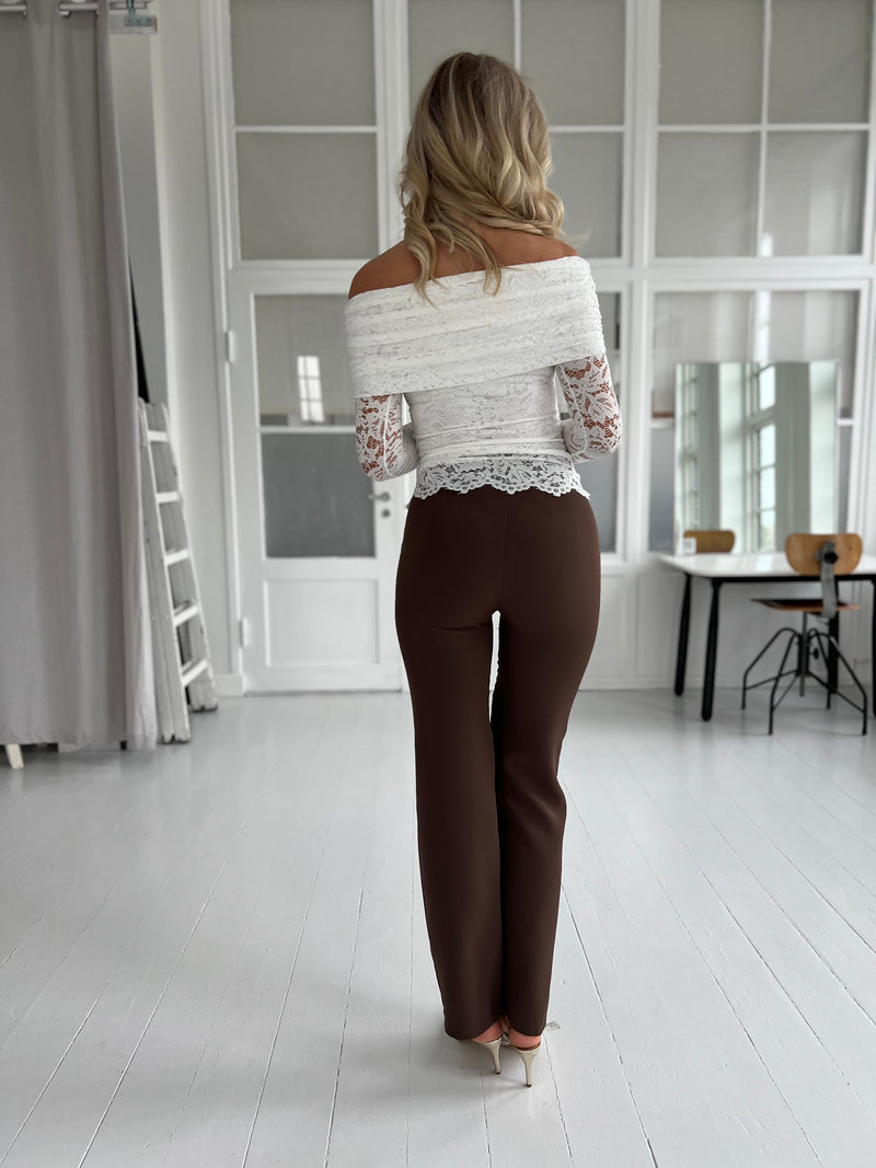 Eight paris brown pants - Set bagfra - fra webshoppen Aaberg Copenhagen