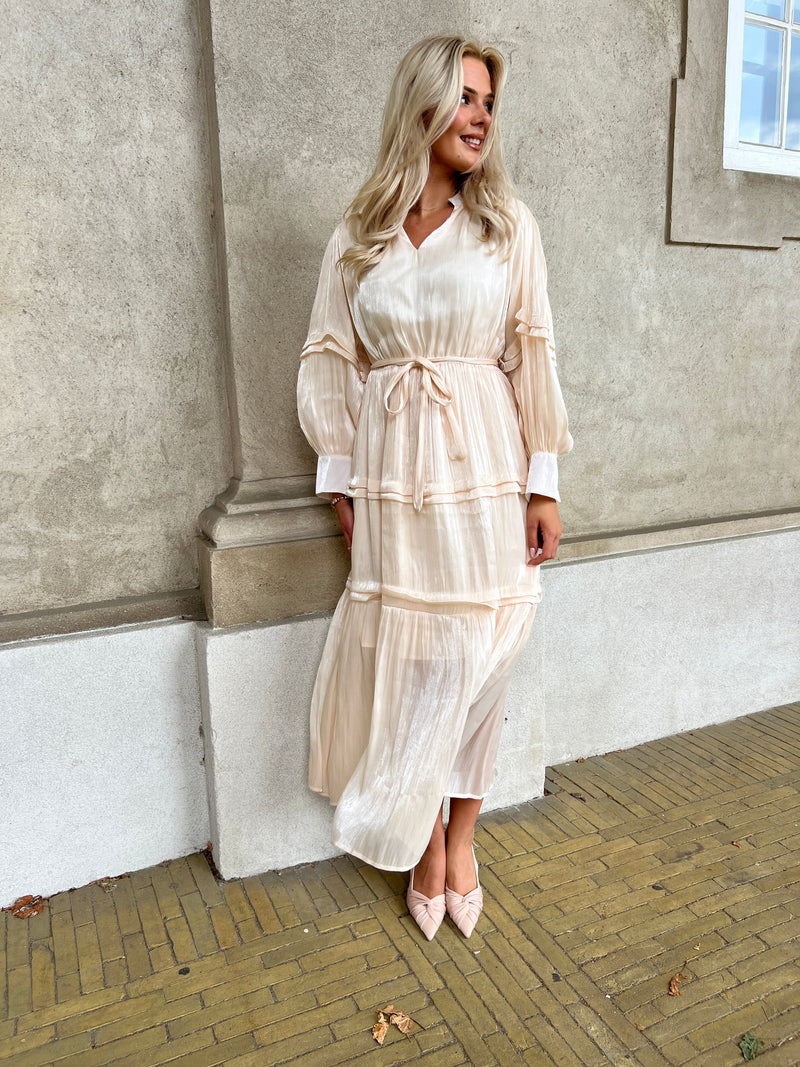Flam beige satin dress