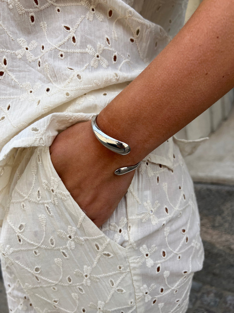 Bella bracelet