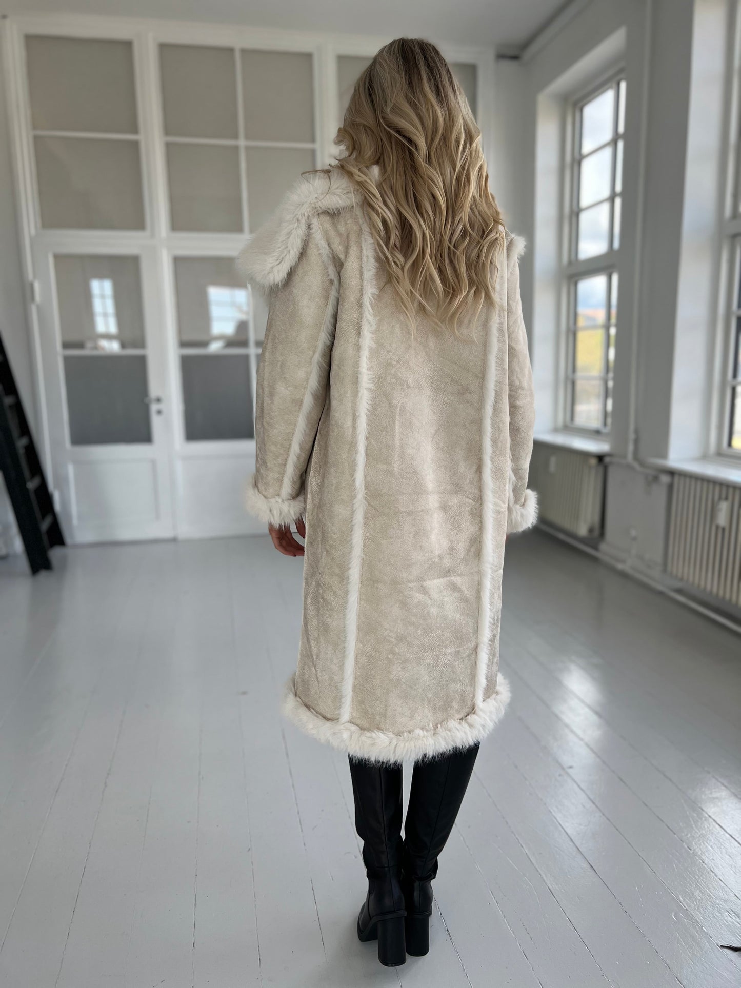 Flam beige faux fur frakke (2212)