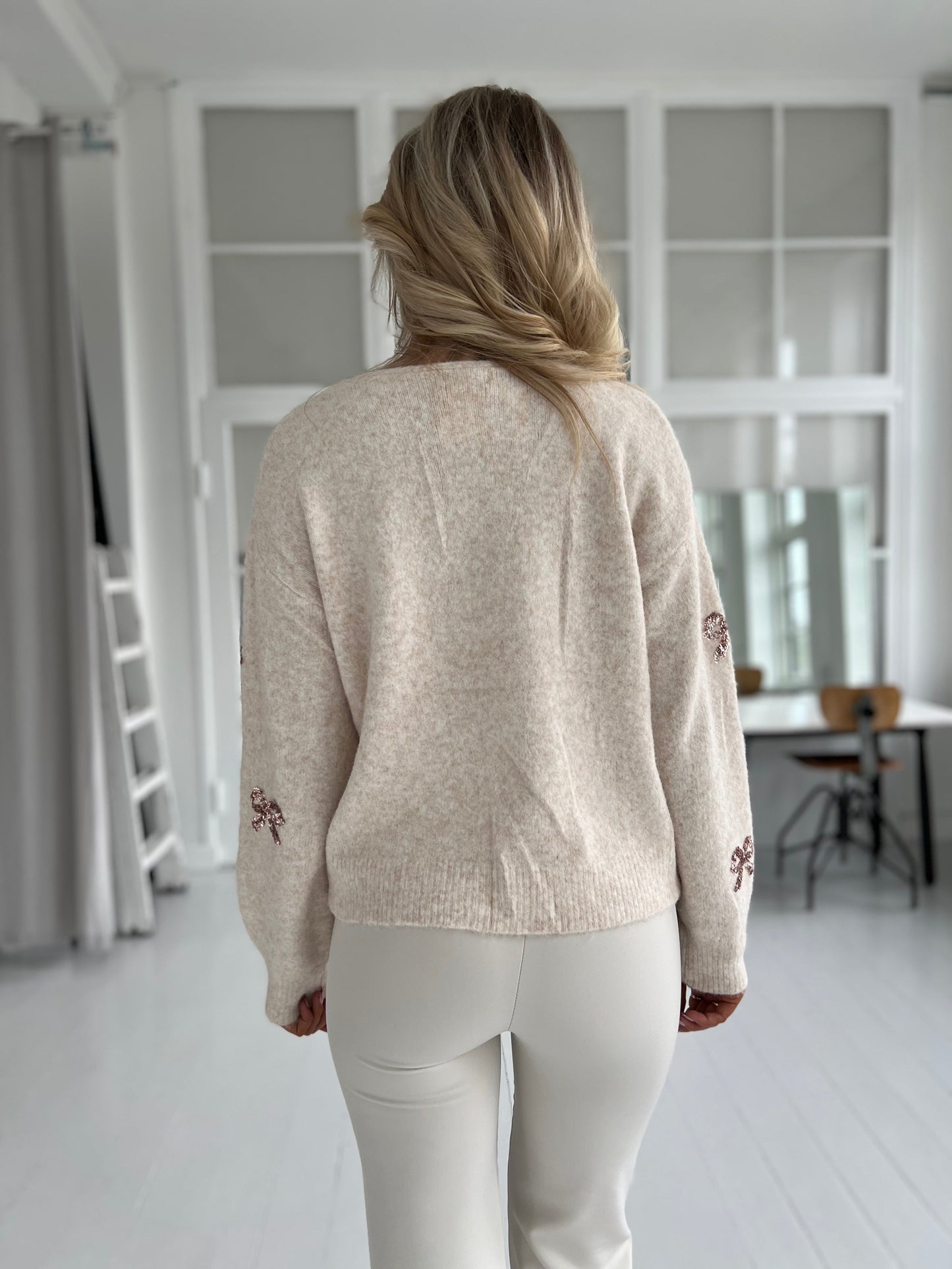 Graciela beige knit (8153) Set bagfra - Fra webshoppen Aaberg Copenhagen 