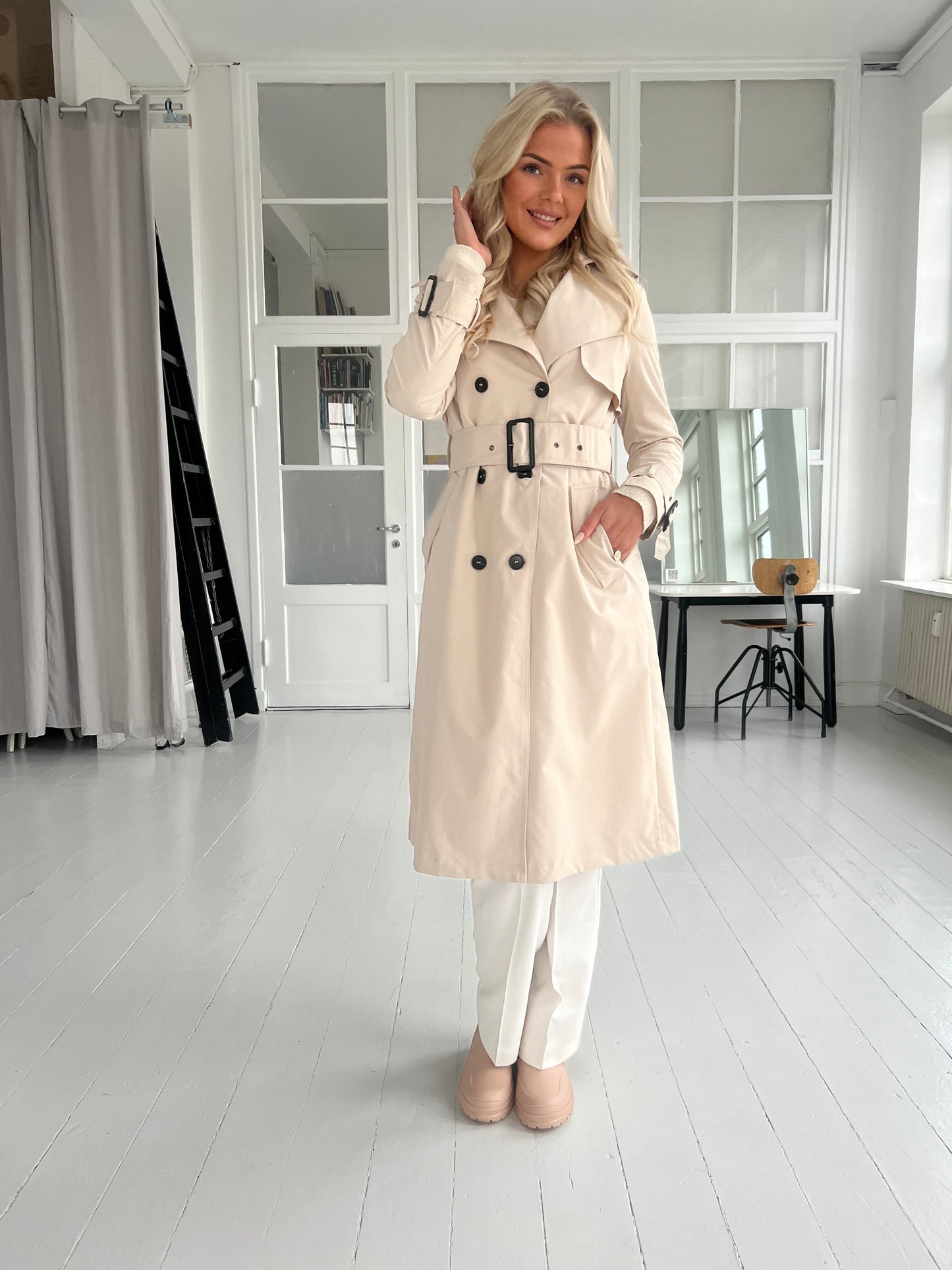 Softy beige waterproof trenchcoat (4709)