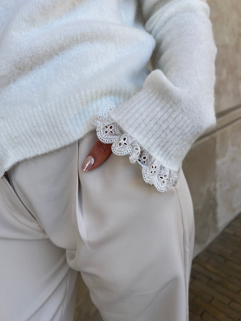 Kilky lace white knit
