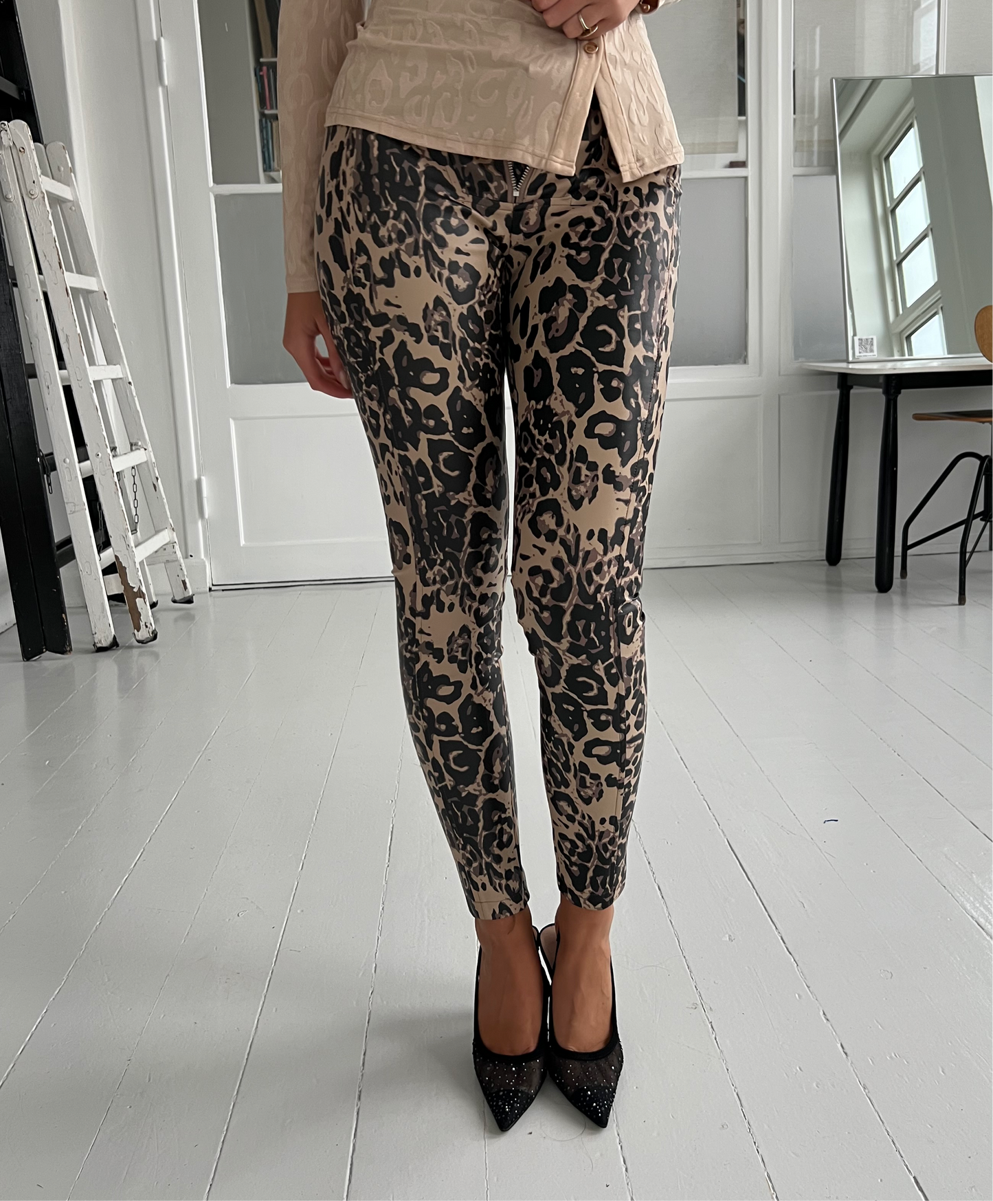 Its May leopard pants (9530)