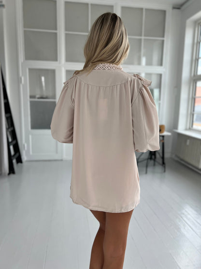 Lusabelle puffed sleeves blouse (8569)-Bluse, bluser, skjorter-Åberg CPH-Åberg Copenhagen DK