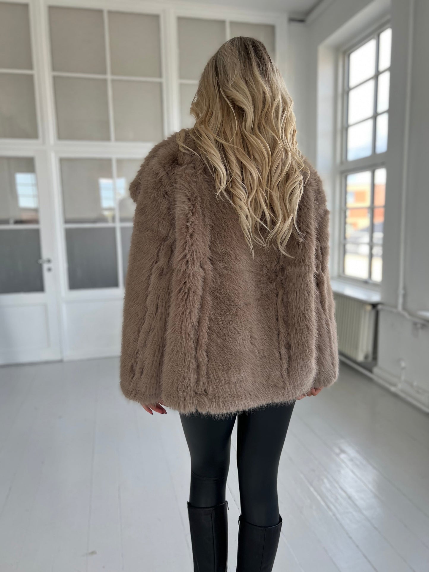 Flam taupe faux fur jakke (2213)