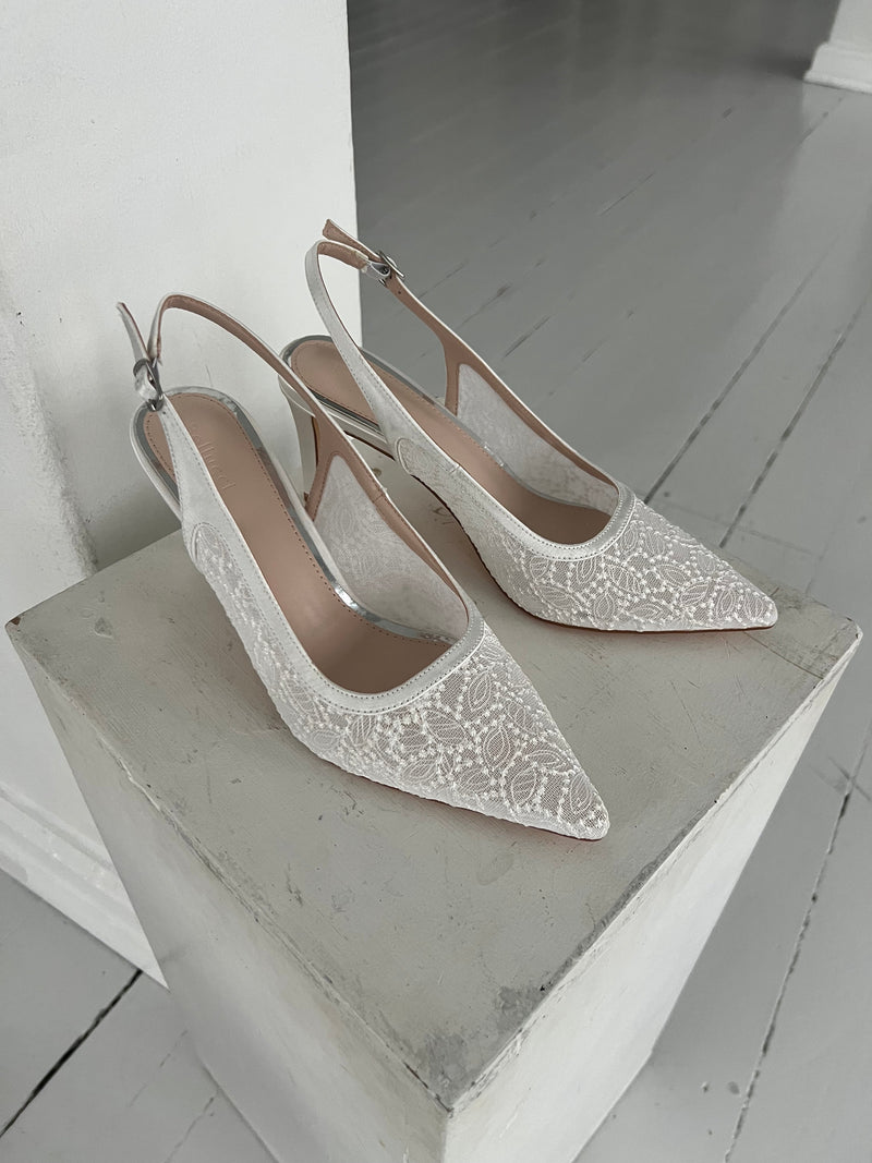 Azalea white lace heel