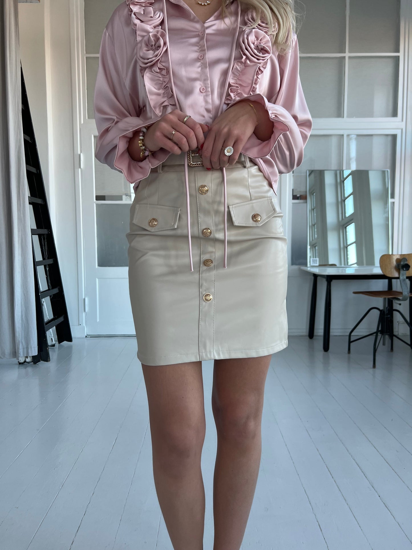 Victoria beige skirt