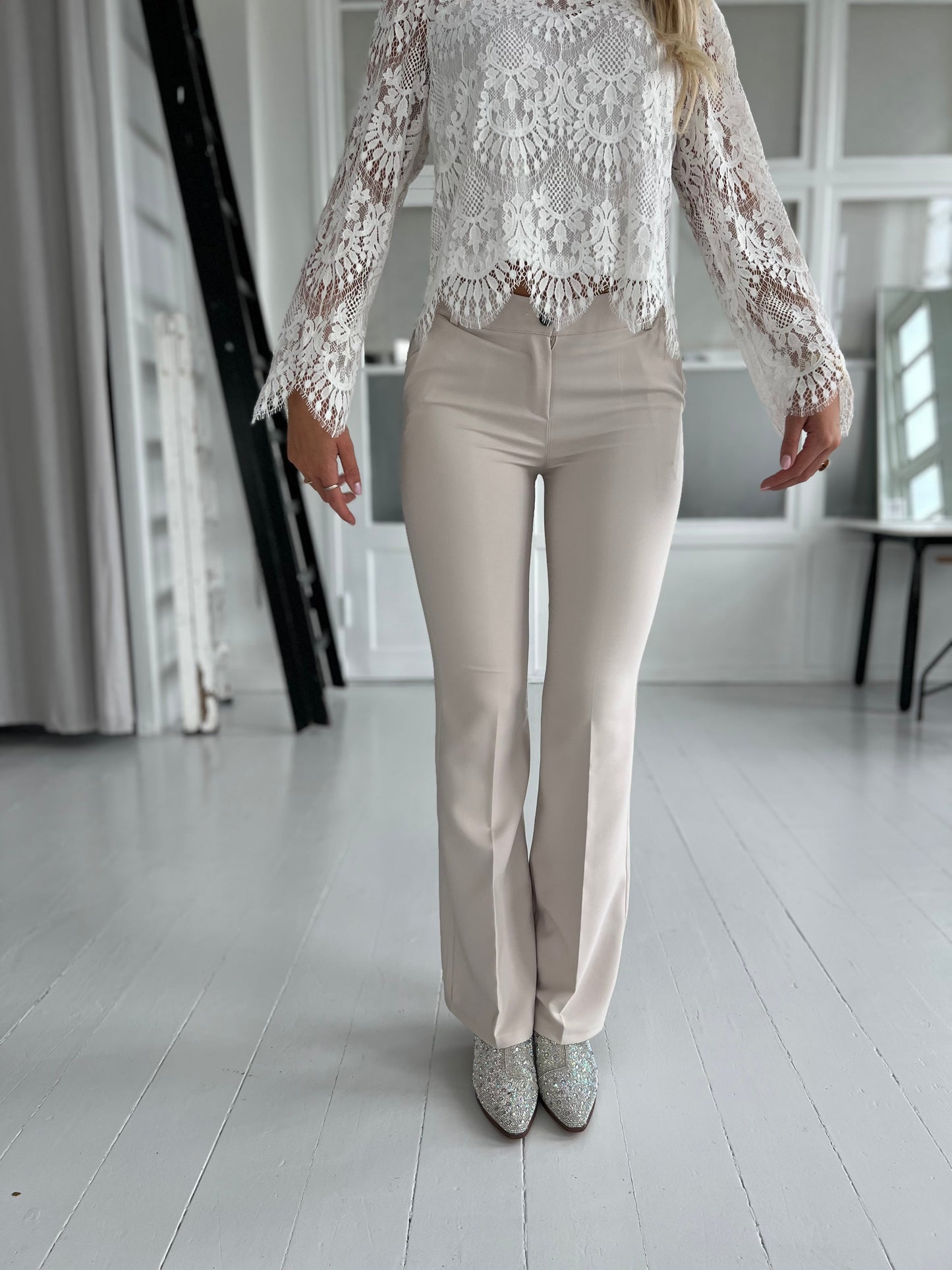 Julia beige pants