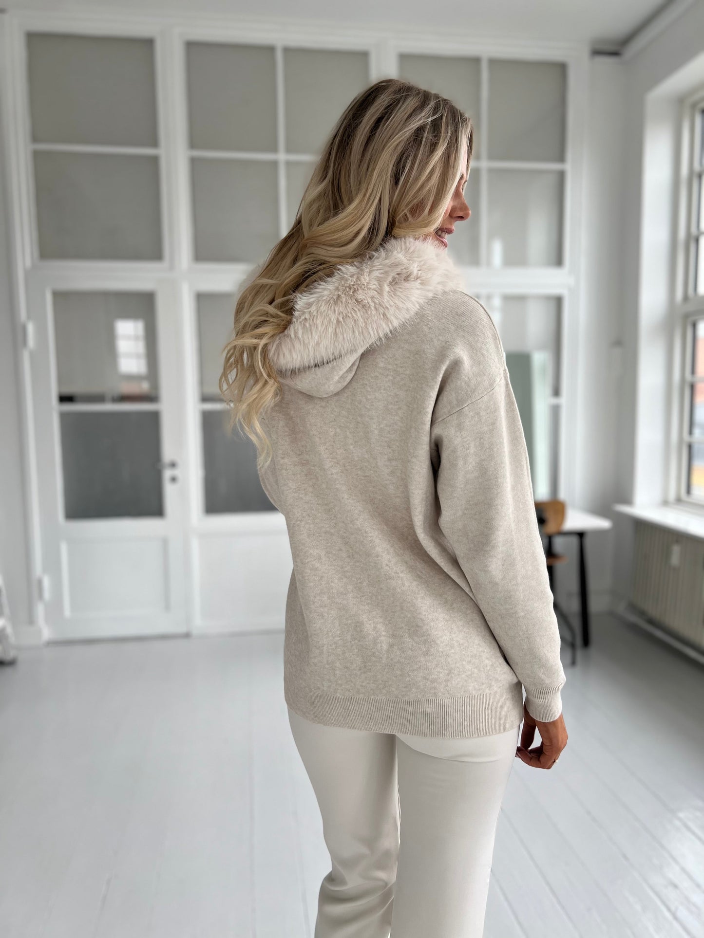 Lamiar beige cardigan (2001)