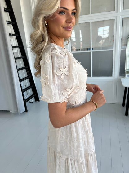 Elli White beige flower dress