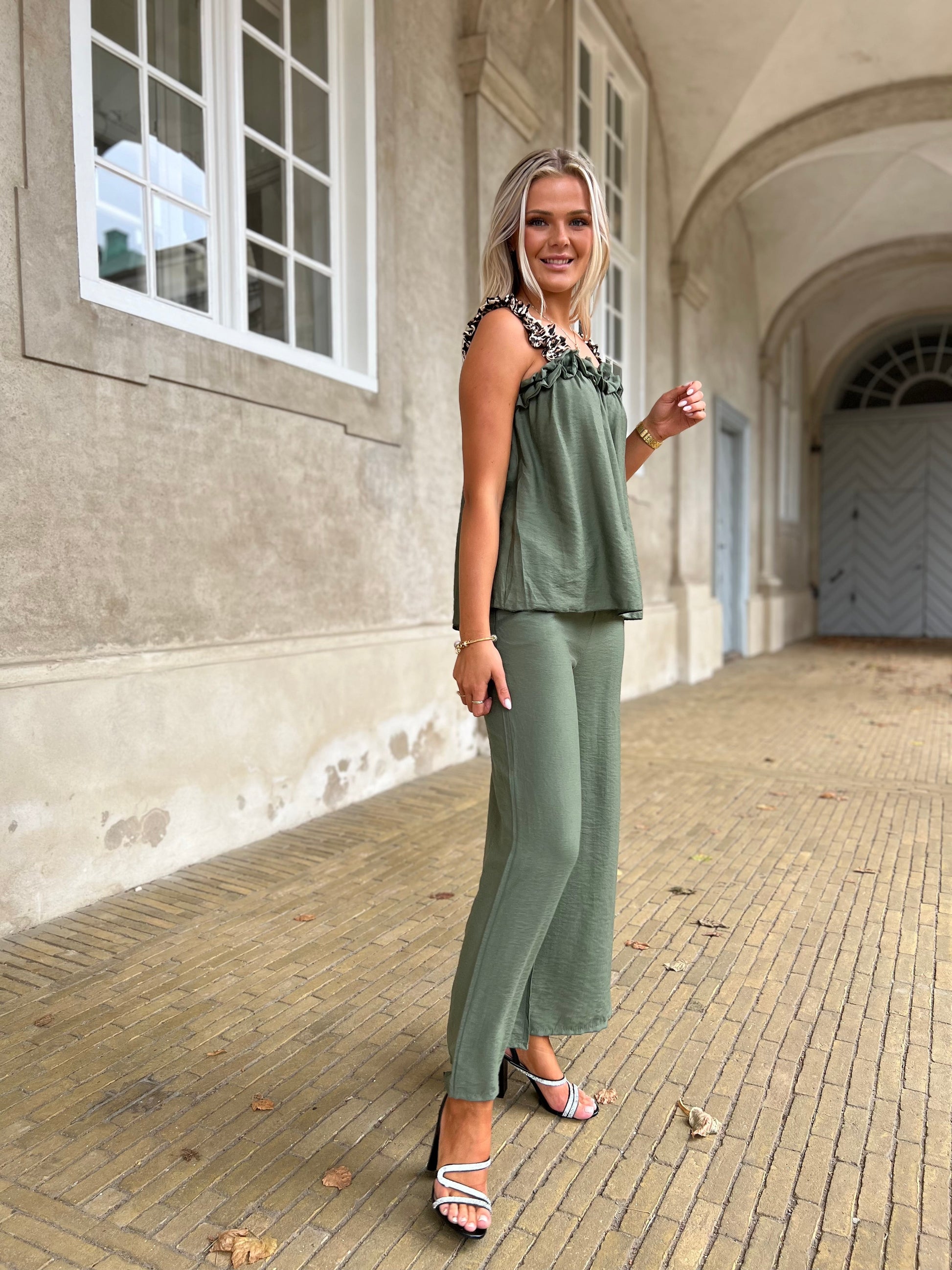 Syma green top and pants set (1903)-Sæt, bukser, bluse, bluser-Åberg CPH-Onesize-Åberg Copenhagen DK