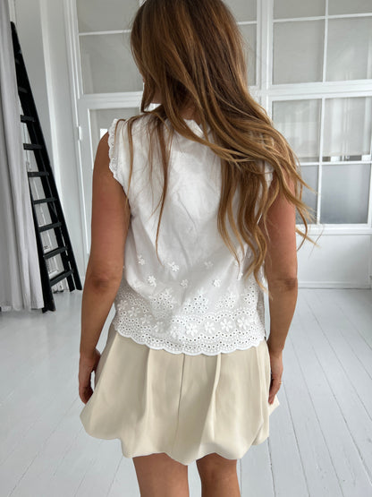 Emma Ella romantic top