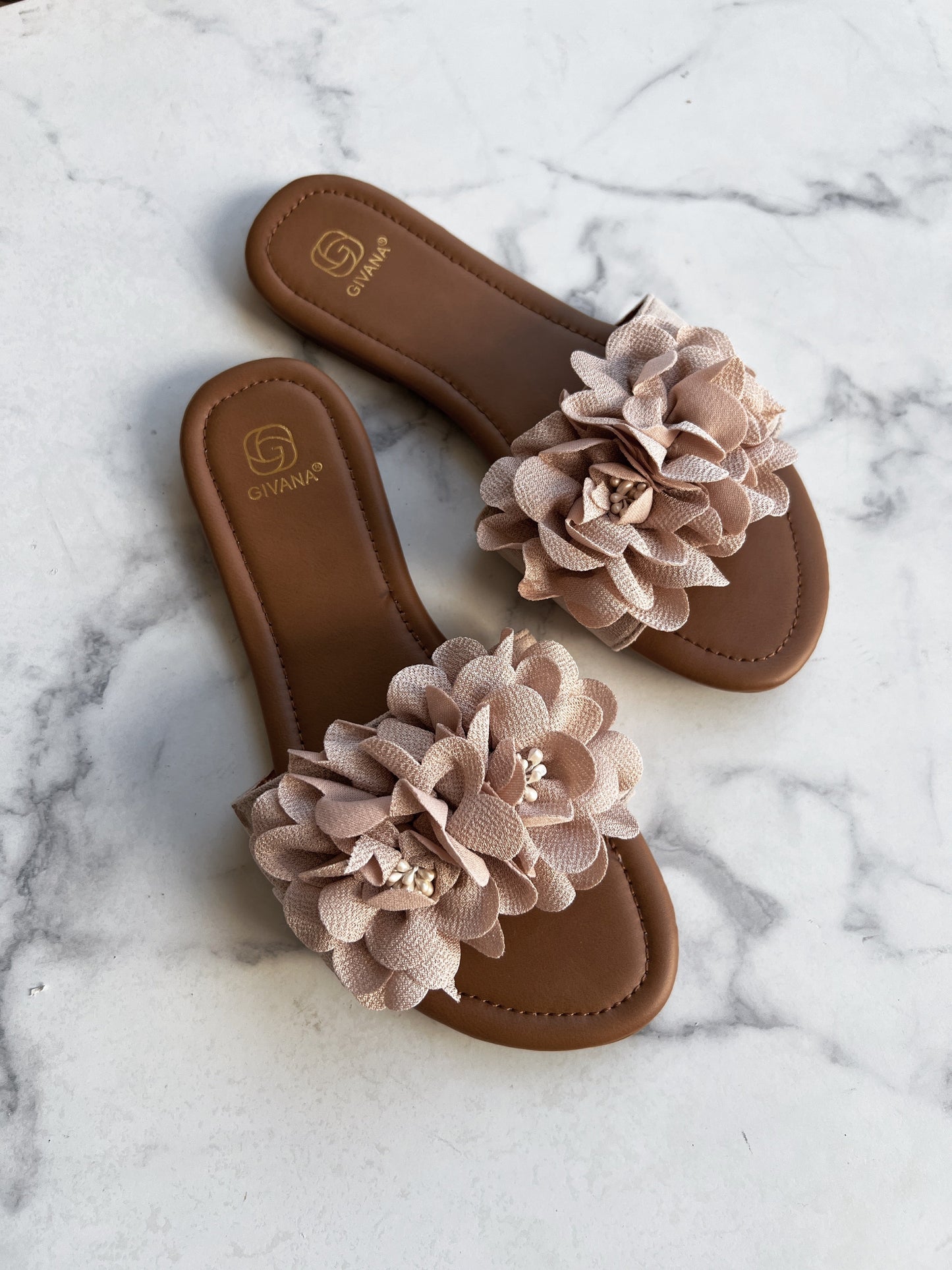 Givana vanilla sandal