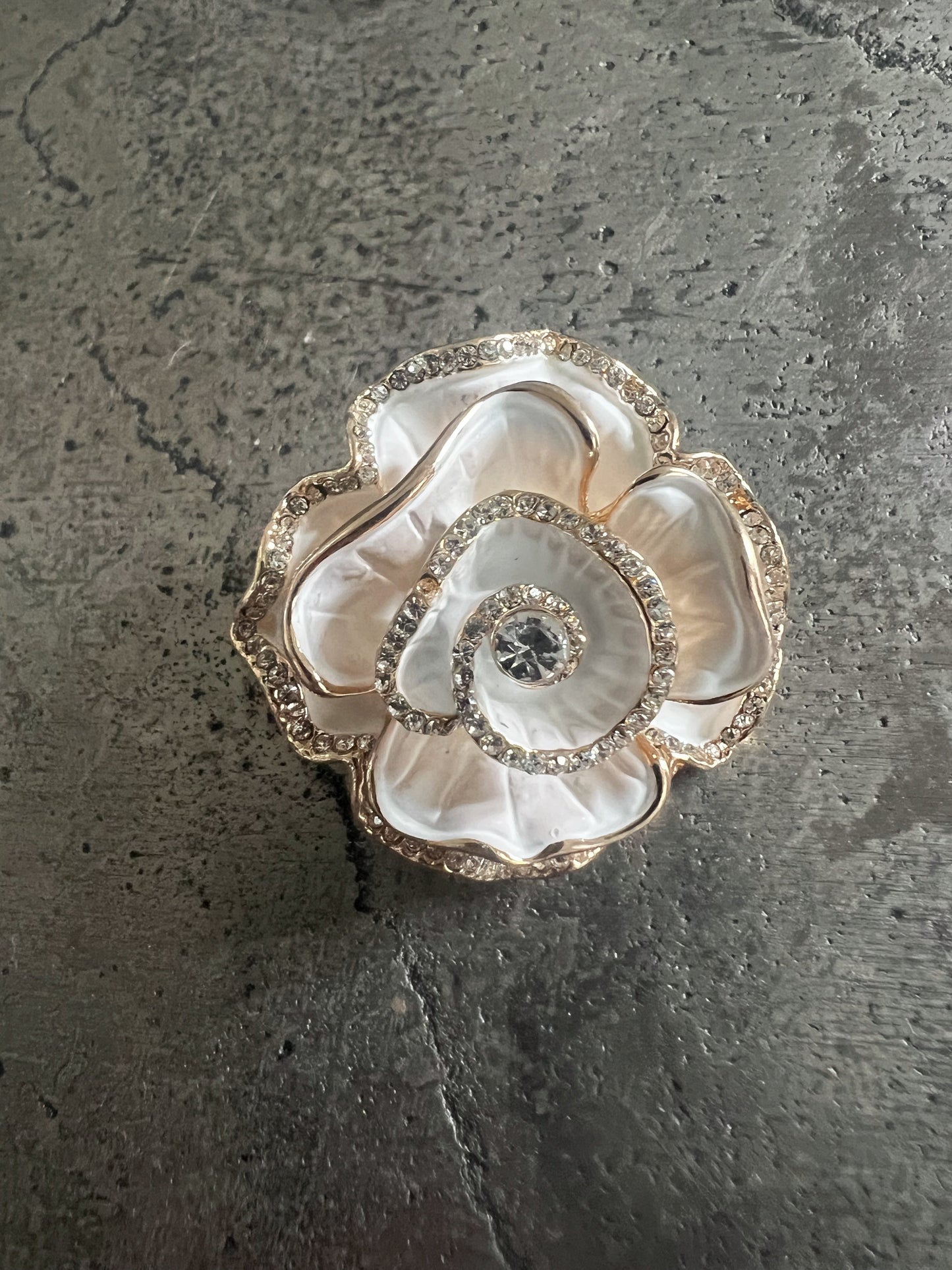 Rose broche-Hue, tilbehør-Åberg CPH-Onesize-Åberg Copenhagen DK