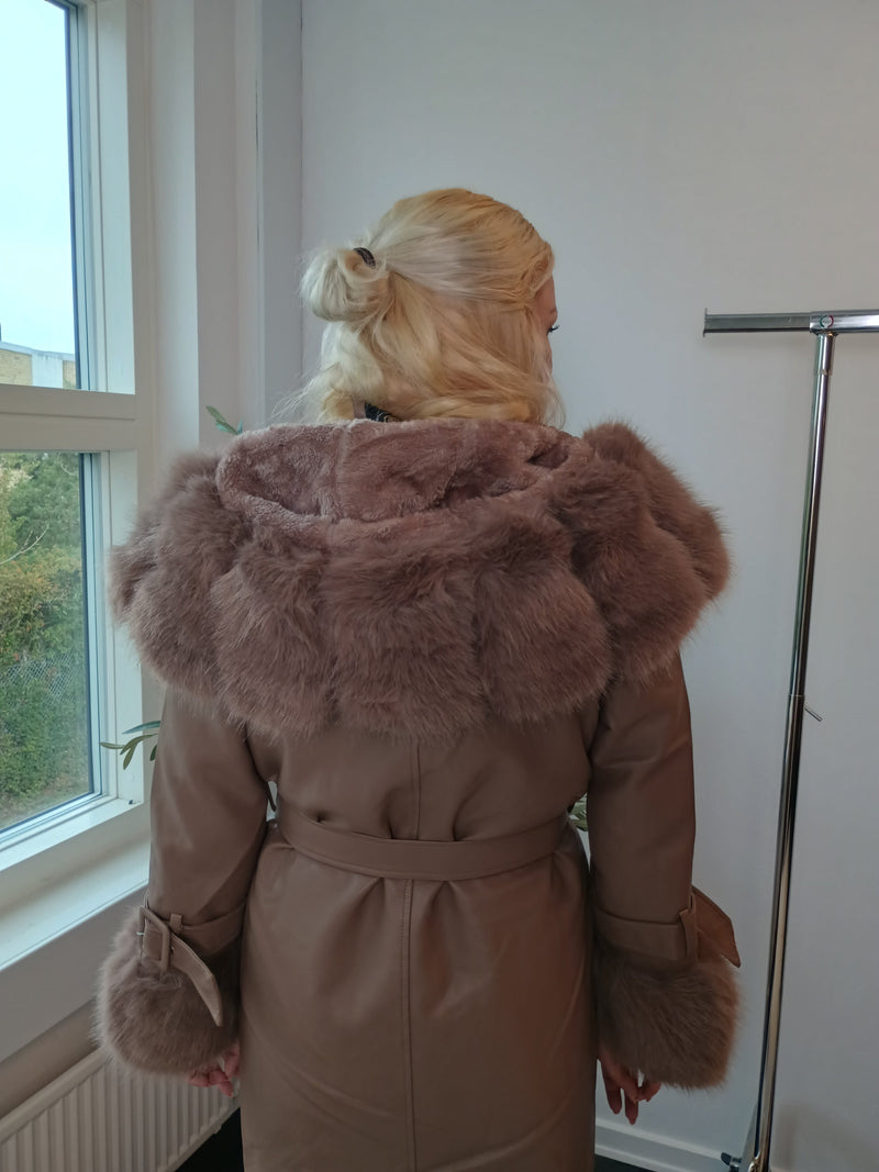 Flam faux leather coat muldvarp fra webshoppen Aaberg Copenhagen